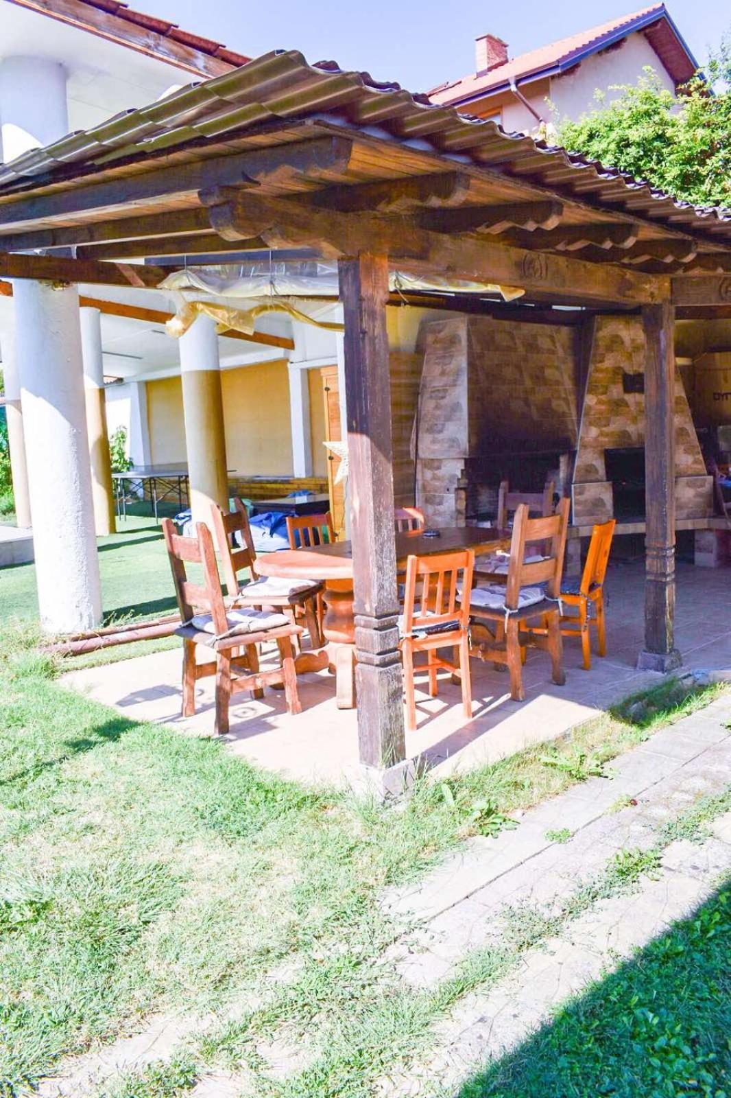 Casafamiglia Villa Prolesha Exterior photo