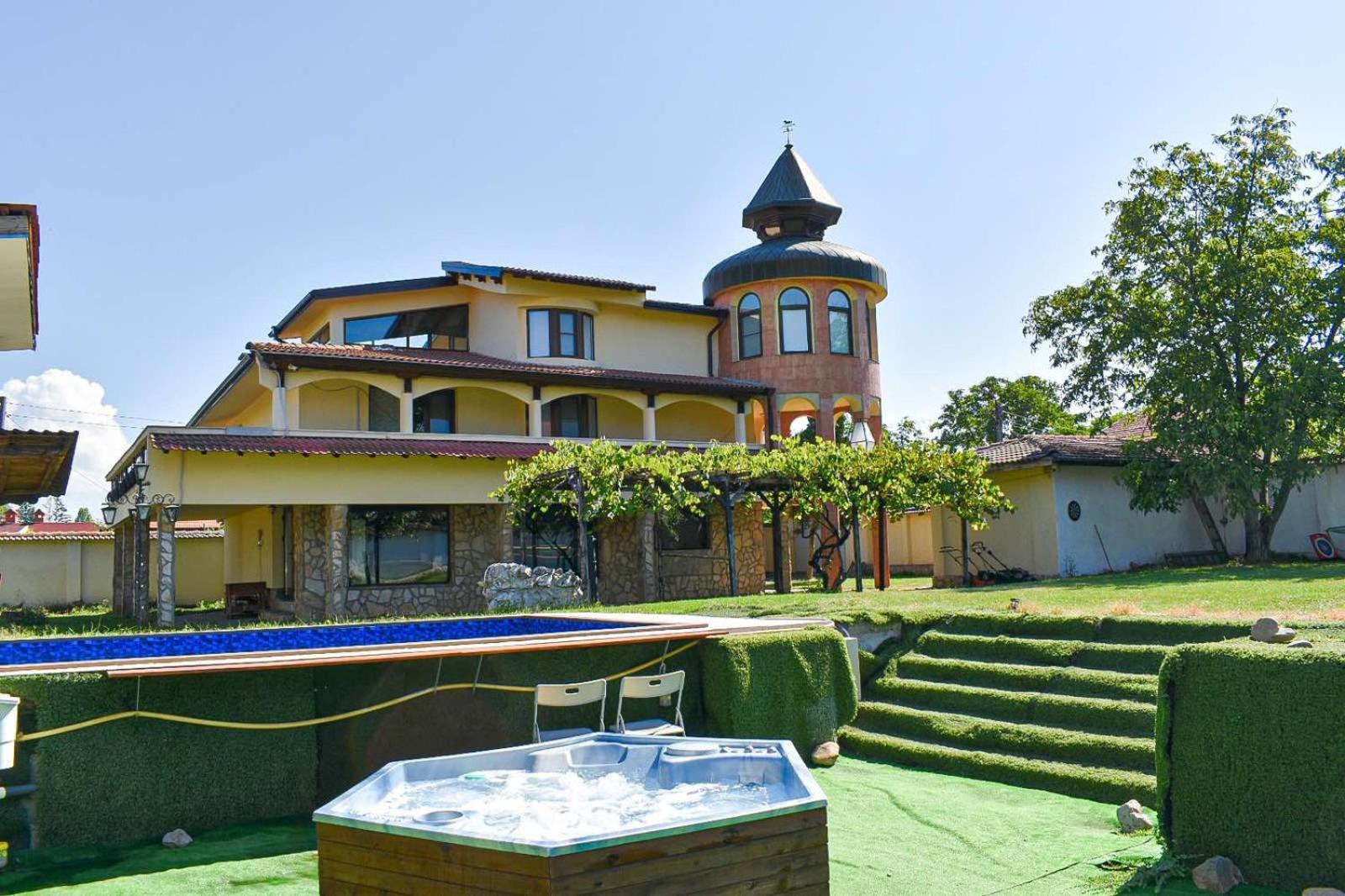 Casafamiglia Villa Prolesha Exterior photo